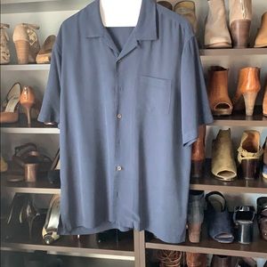Tommy Bahama - Blue button up short sleeve shirt